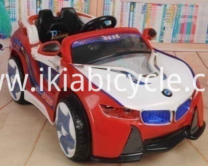 Mp3 పోర్ట్‌తో కారులో ప్రయాణించండి